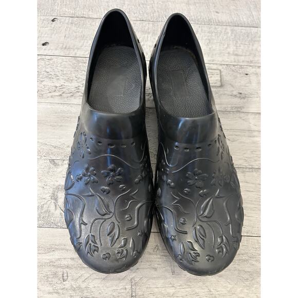 DANSKO Pixie Molded EVA Size 38 US 7.5-8 Floral Embossed Clogs Shoes Black - Picture 2 of 8